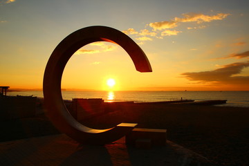 サザンビーチから見る朝日