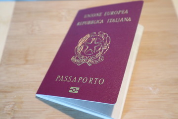 Controlli di frontiera, passaporto