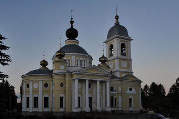 Fototapeta na wymiar Orthodox church in Russia