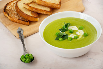 Green pea soup
