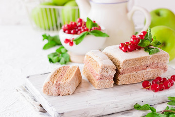 Apple-Currant paste without sugar and gluten