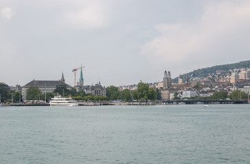 Fototapeta premium View on lake Zurich and center city