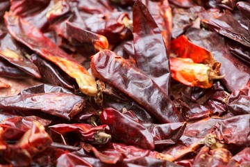 Red pepper fruits prepared for air drying