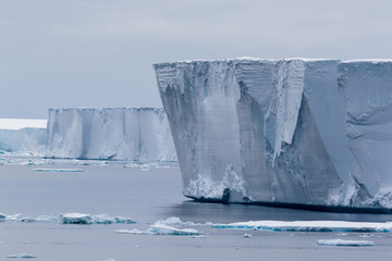 Tafeleisberg ,tabular iceberg