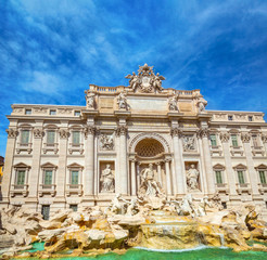 Fototapeta na wymiar Trevi fountain in rome, Italy