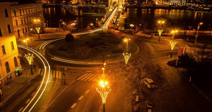 Timelapse of Adam Clark Square roundabout traffic at night
