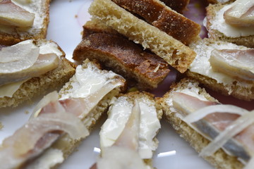 herring bread onion sandwich herring food snack