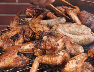 Hot wings on the grill