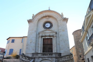 VILLE DE MONTBRISON - LOIRE - PALAIS DE JUSTICE - TRIBUNAL