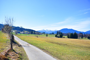 Fototapeta na wymiar Panoramic Path in the bavarian alps