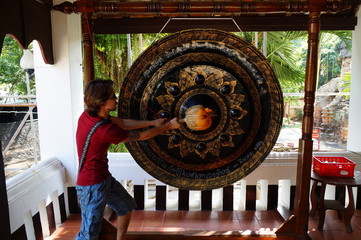 statue in thai temple