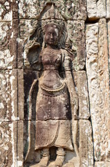 statue in angkor cambodia