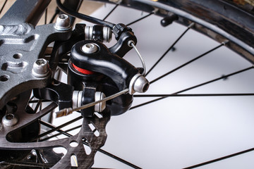 disc brakes on the bike. mountain bike repair