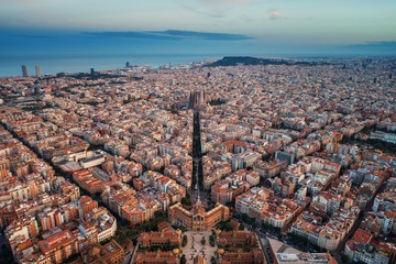 Barcelona skyline aerial view - obrazy, fototapety, plakaty