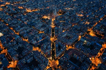 Foto op Plexiglas Barcelona straat nacht luchtfoto uitzicht © rabbit75_fot