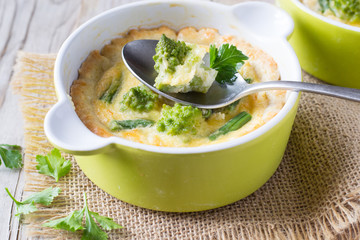 Cauliflower romanesco and beans tart