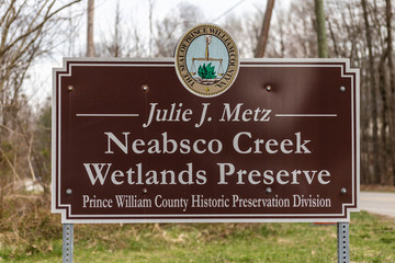 Obraz premium Neabsco Creek Wetlands Preserve Entrance Sign