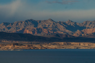 Fototapeta na wymiar Lake Mead National Recreation Area with River Mountains in background