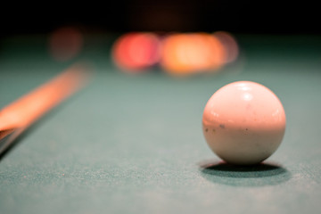 Cue ball on the pool table