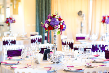 Wedding table decoration in a restaurant