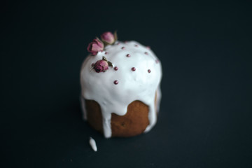 panettone easter cake white cream