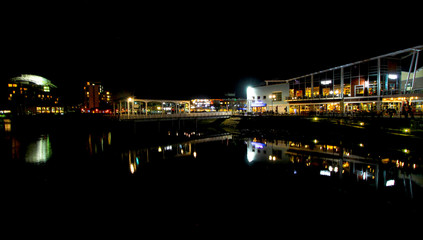 Cardiff Bay bei Nacht