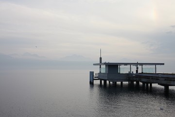 Ponton sur le lac Léman