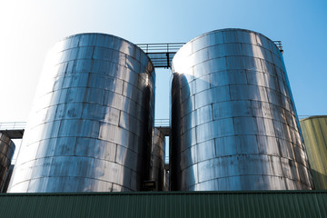 Large stainless steel tank for fermenting beer