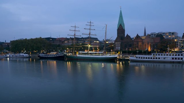 Timelapse of the Weser river in Bremen
