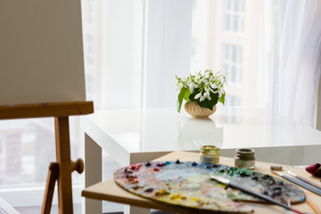 Oil painting snowdrops in a vase