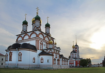 Fototapeta na wymiar The Sergius of Radonezh Cathedral in the Trinity-Sergius Varnitsky monastery on outskirts of city of Rostov in the village of Varnitsa, Yaroslavl Region.
