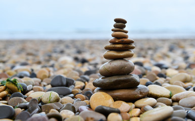 Fototapeta na wymiar piedras en la playa