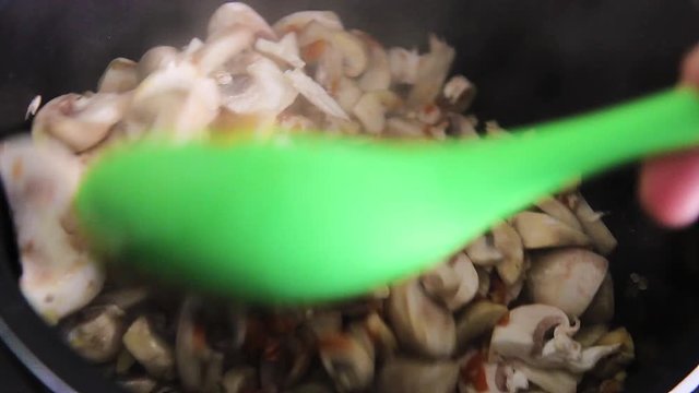  Preparation of champignons in a restaurant