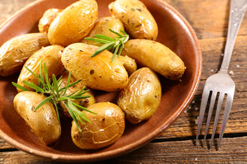 roasted potato with rosemary