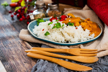 chicken tikka masala and rice basmati