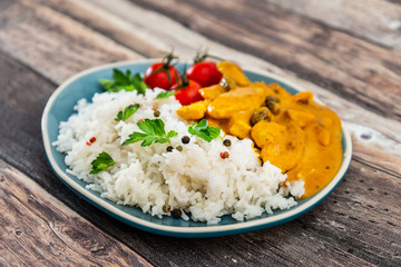 chicken tikka masala and rice basmati