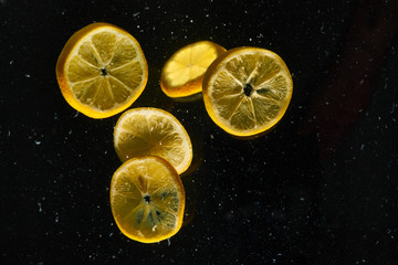 Yellow lemon slices