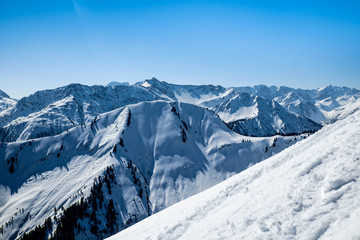 Fototapeta na wymiar Winterpanorama in den Lechtaler Alpen