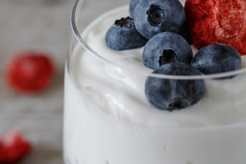 Granola with yogurt and blueberries