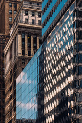Obraz premium Close-up view of old and modern skyscrapers in Murray Hill Midtown Manhattan New York City
