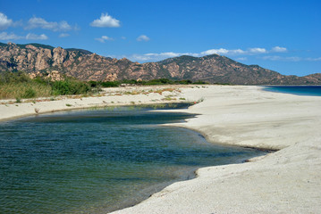 La spiaggia di S'Acqua Durci o Murtas