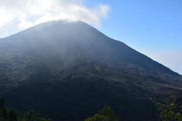 Obraz na płótnie Canvas Randonnée Volcan Pacaya Guatemala