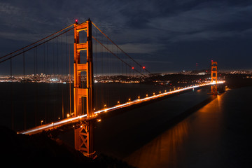 Glittering Gate - The iconic Golden Gate Bridge welcomes visitors to the City by the Bay. San Francisco, California, USA