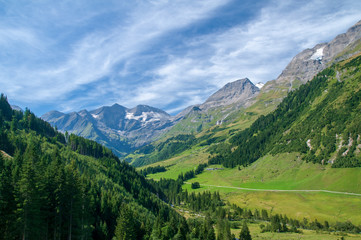Fototapeta na wymiar Beautiful valley with high mountains in Austria