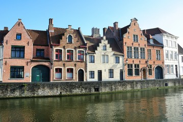 Fototapeta na wymiar Medieval houses along the Potterierei street and Langerei canal in Brugge (Bruges), Belgium
