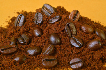 Background of roasted coffee beans.
