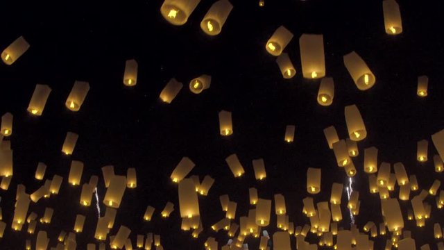 4K, Time lapse Floating lanterns and fireworks Yee Peng Festival, Loy Kra thong in Chiang mai, Thailand