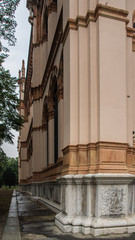 Fototapeta na wymiar historic building in city park