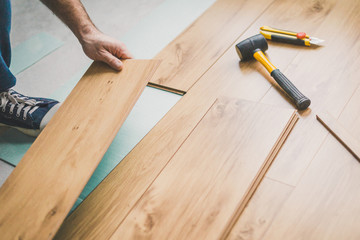 Flooring services - laminate installation in a floating way