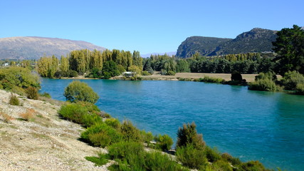 Fototapeta na wymiar Clutha River near Wanaka, Otago, New Zealand
